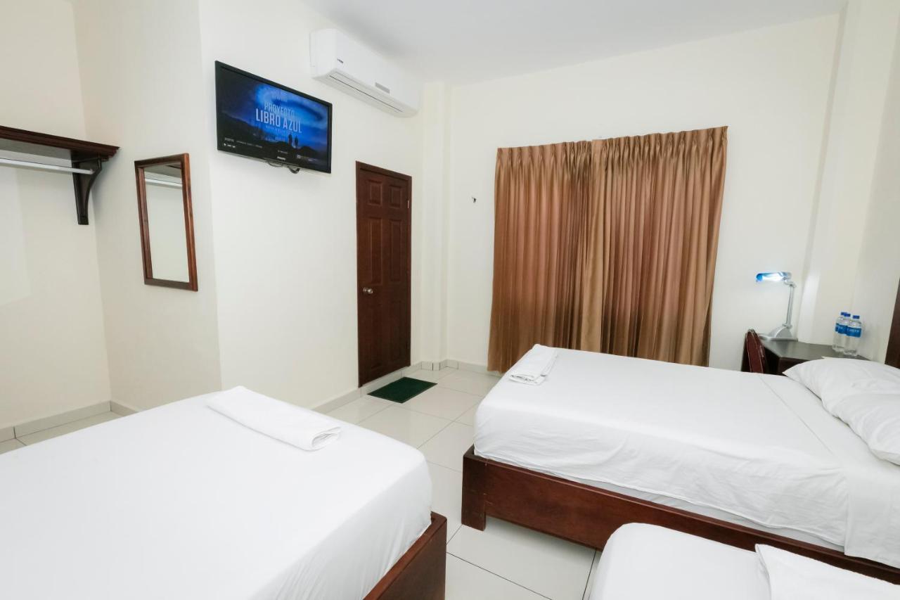 Hotel Mediterraneo Inn Santa Rosa de Lima 外观 照片